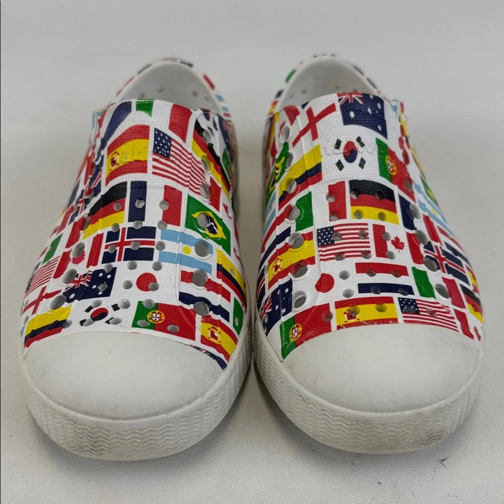 NATIVE Jefferson Waterproof SlipOn Flag Print Size C8